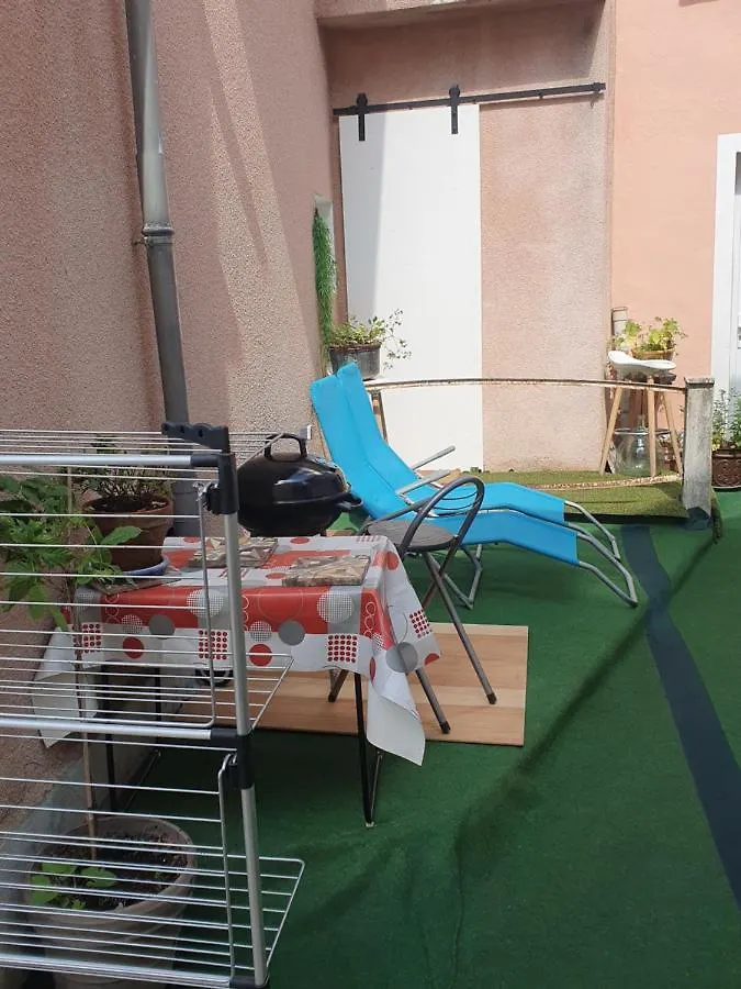 Bed & Breakfast Demeure Prosper 1 Chambre D'Hote Privative Avec Petit Dejeuner Compris Labegude